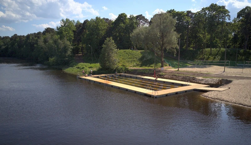 Pontoons from Top Marine +372 5304 4000 info@topmarine.ee